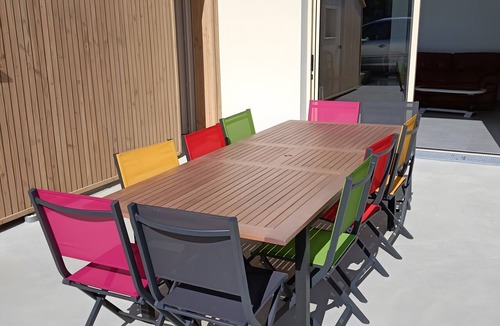 Le Lion-d'Angers House | Spacious Gîte for 10 in Le Lion-d'Angers near Isle-Briand Park and Shops