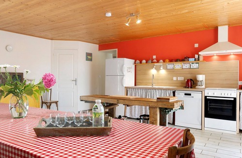 Vix House | Spacious Holiday Home Laplanque – Marais Poitevin in Vendée!