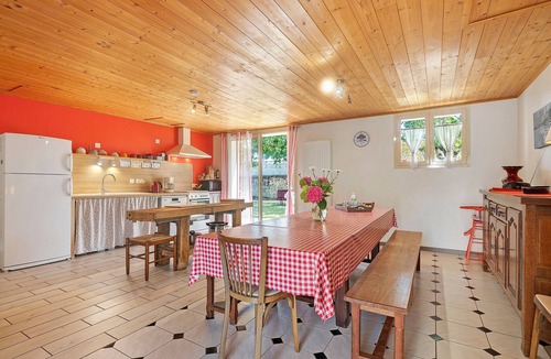 Vix House | Spacious Holiday Home Laplanque – Marais Poitevin in Vendée!