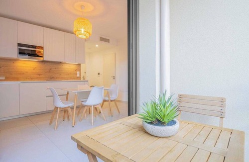 Saint-Tropez City Centre Apartment | Spacious studio a/c 2P - Place des Lices