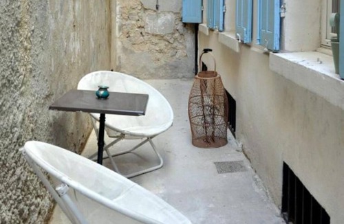 6th Arrondissement Apartment | Spacious T4 apartment with private courtyard