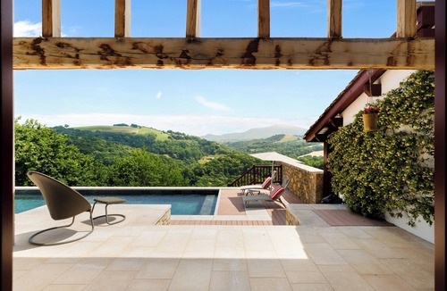 Hasparren Apartment | Spacious URSUYA studio with mountain views, spa & pool access
