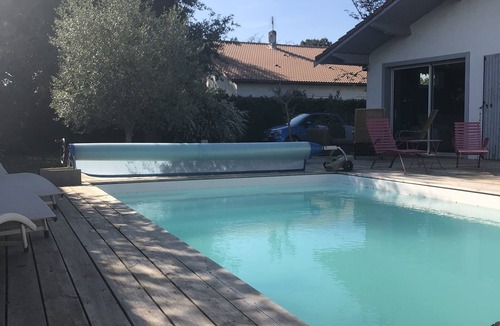Saint-Aubin-de-Medoc House | Spacious Villa with Private Pool between Bordeaux Médoc & Ocean