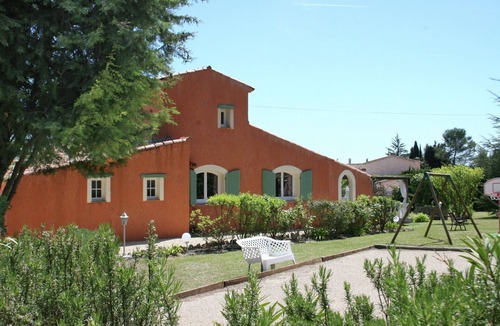 Bagnols-en-Foret Villa | Spacious villa in Bagnols en Foret with private pool