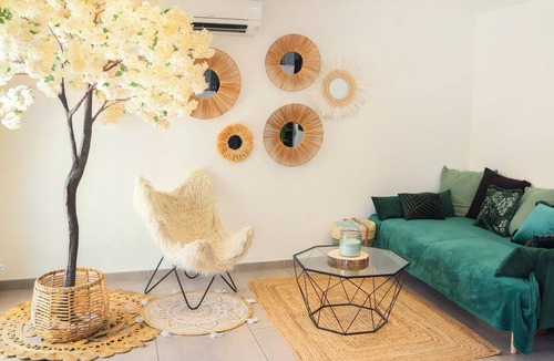 Le Redon House | Spend a relaxing vacation in the cottage with pool.