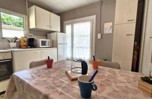 Saint-Georges-de-Didonne Villa | St Georges de Didonne - CHARMING SMALL HOUSE with COURTYARD - 1 Bedroom
