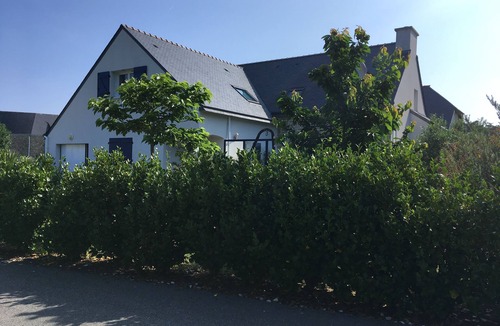 Saint-Pierre-Quiberon Villa | St Pierre Quiberon, bay side, recent 7-room house 300m from beach.