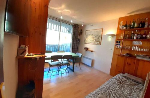 Piau Engaly Apartment | Studio 4 pers. avec balcon à Piau-Engaly, 3ème étage, ascenseur, casier à ski - FR-1-457-331