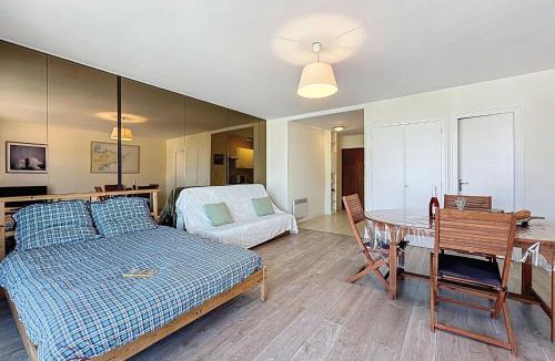 Tharon-Plage Apartment | Studio Atlantide-1 by Interhome