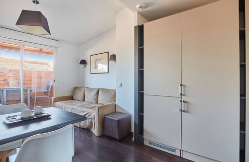 Saint - Aubin - Dupuy Apartment | Studio avec balcon à quelques min du centre