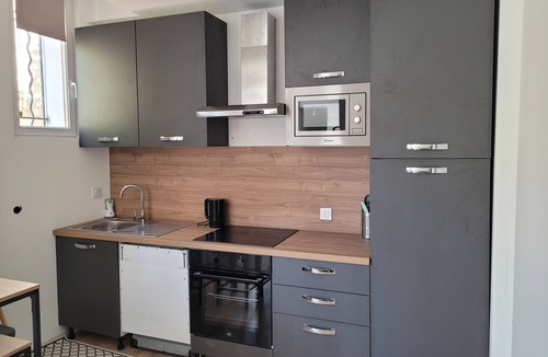 Aix-les-Bains Apartment | STUDIO COSY AIX LES BAINS