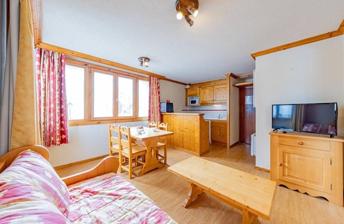 Saint-Francois-Longchamp Apartment | Studio for 4 in resort, on the slopes