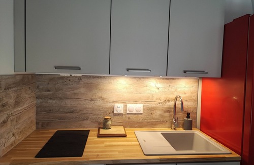 Saint-Vallier-de-Thiey Apartment | Studio Indépendant Dans Maison Neuve
