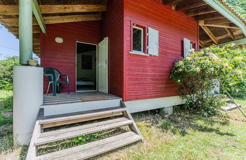 Mios Apartment | Studio "Le Cabanon Mios" with Private Terrace and Wi-Fi