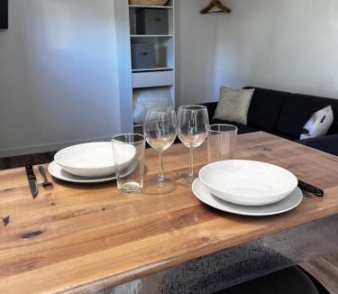 Le Bourget-du-Lac Apartment | Studio proche lac