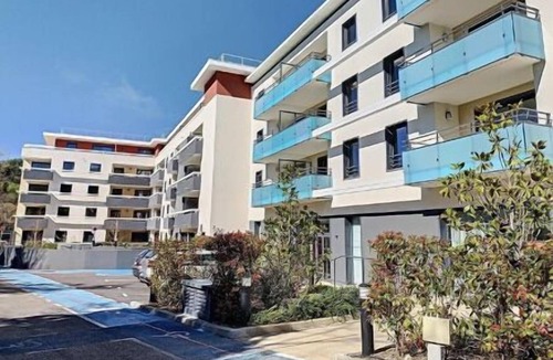 La Bocca Nord Apartment | Studio Spacieux Luxe Avec Balcon
