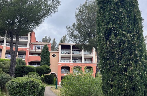 Le Dramont Apartment | Studio with balcony, sea & golf view, swimming pool, parking-Hameau Cap Esterel