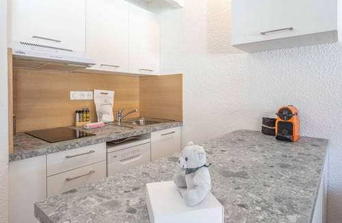 Eclose-Ouest Apartment | Studio with mezzanine in Alpe d'Huez, ski-in access