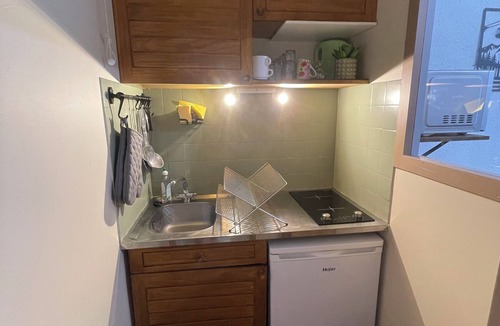 Cauterets Apartment | Studio with private bathroom for 4 people at the base of the gondola