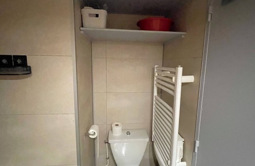 Cauterets Apartment | Studio with private bathroom for 4 people at the base of the gondola