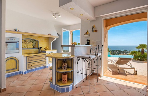 Cavalaire-sur-Mer House | Stunning home in Cavalaire Sur Mer