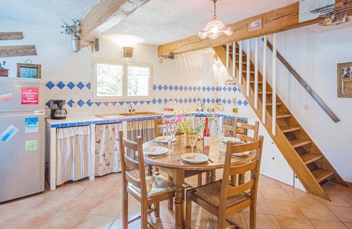 Andon House | Stunning home in Andon with kitchen