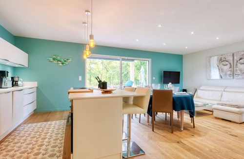 Grayan-Et-L'Hopital Villa | Stunning private villa for 6 guests with WIFI, TV and terrace