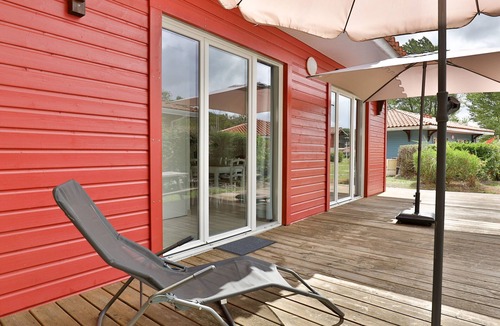 Parentis-en-Born Villa | Stunning villa 8 people with swimming pool & terrace