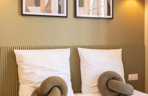 Le Pre-Saint-Gervais Apartment | Stylish & Cozy Air-Conditioned Studio