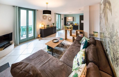 Duingt Apartment | "Stylish Loft" facing Annecy Lake