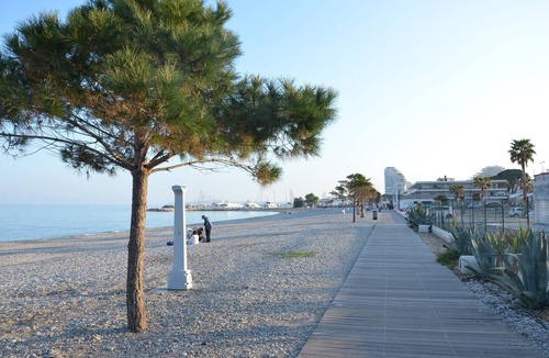 Villeneuve Loubet Beach Apartment | Sudio Marina Baie des Anges, beach, shops, restaurants, spa nearby