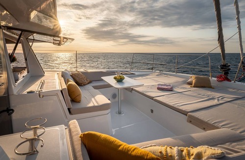Saint-Mandrier-sur-Mer Boat Rental | Sun-Kissed Sailing Adventure in Provence-Alpes-Côte d'Azur