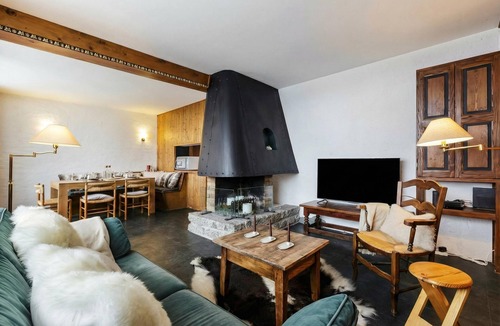 Montroc Apartment | Sunny Nest - View Of Mont Blanc at Montroc, Le Tour (Argentière), France