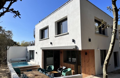 La Tranche-sur-Mer Villa | Superb 14p villa with pool, rooftop sea view and immediate beach access