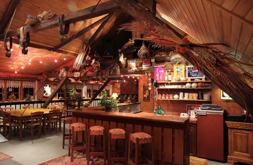 Le Chalmieu Ski Chalet | Superb 450m2 Savoyard chalet at the foot of the Aiguilles d'Arves. Altitude 1600m.
