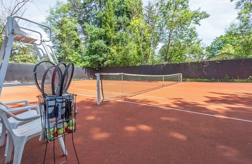 Sciez Villa | Superb Leman-side property with private swimming pool & tennis court