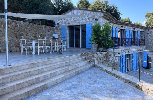 Les Maillans House | Superb Provencal Villa with Panoramic Seaview