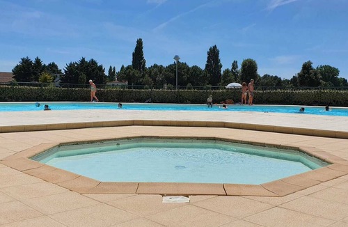 Guerande Apartment | Superb T3 R.D.Jardin La Baule Heated swimming pool