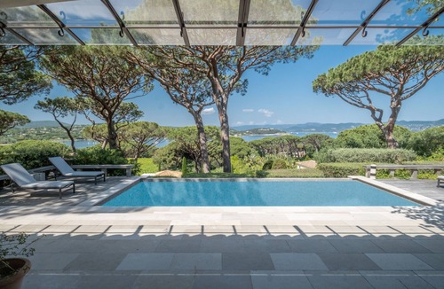 Saint-Tropez Villa | Superb Villa