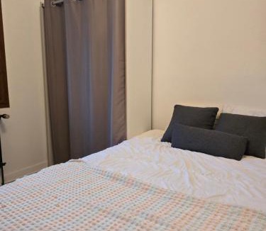 Chateaubernard House | SWEET HOMES Cognac chambre privée confortable n1
