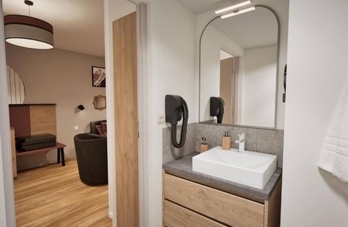 Les Eucherts Apartment | Swimming pool, sauna, hammam, tv, ski locker, 70m², La Rosière