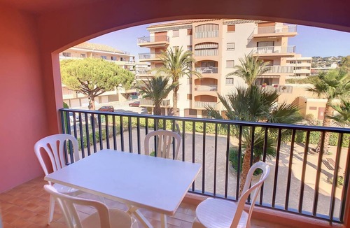Sainte-Maxime Apartment | T2 apartment in residence with swimming pool