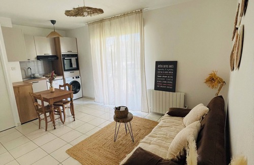 Saint-Vincent-de-Tyrosse Apartment | T2 in residence with swimming pool 15 min from the beaches