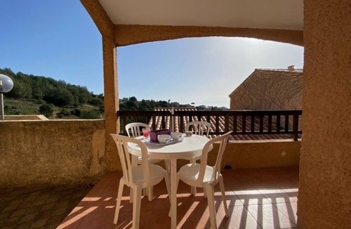 Les Issambres Apartment | T3 cabin in Les Issambres with pool and parking