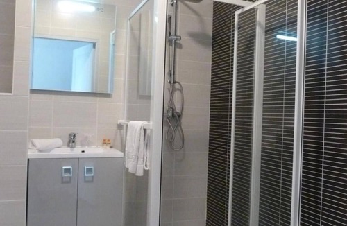 La Baule-Escoublac Hotel | Terrace Apt w/Pool Near La Baule Beach & Thalasso Center