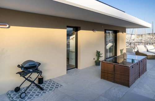 Saint-Mandrier-sur-Mer Apartment | Terrasse DE LA MER - Superbe Appartement Bord de mer