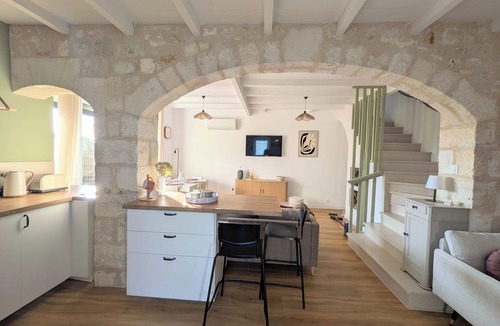Brie-sous-Archiac House | The 4-star Gîte de l'Arche, a natural interlude
