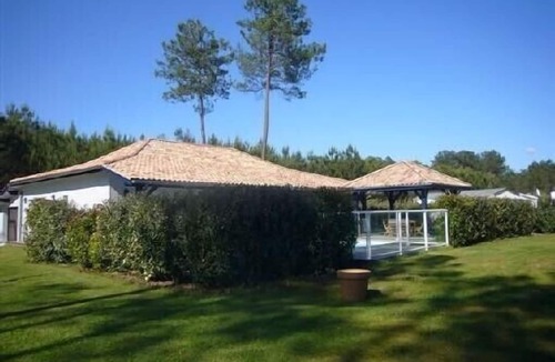 Lege-Cap-Ferret Villa | THE BLUE HOUSE—A BEAUTIFUL, AIR-CONDITIONED VILLA WITH A HEATED POOL