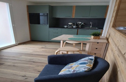 Saint-Martin-sur-la-Chambre Apartment | THE AMANDIER