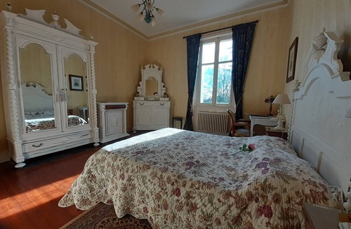 Fors Other | THE LARGE COTTAGE AT CHÂTEAU SAINTE MARIE NEAR THE MARAIS POITEVIN